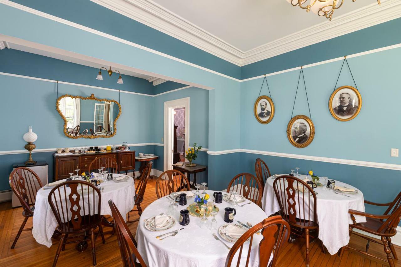 Rosemont Inn Ютика Экстерьер фото